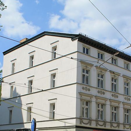 Bett-Point Am Rathaus Pension Potsdam Buitenkant foto