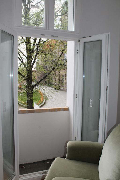 Bett-Point Am Rathaus Pension Potsdam Buitenkant foto